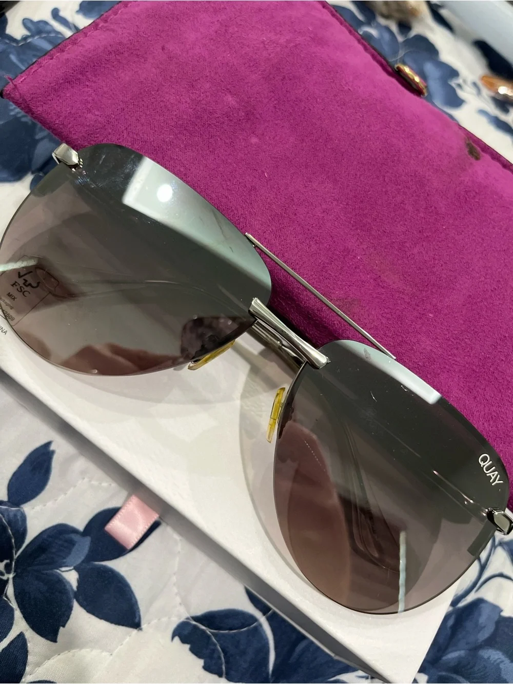 Quay Australia Women's Aviator Sunglasses in Smoke with Pink Stud Pouch